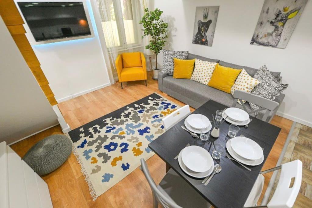 2 Bedroom Flat In Damjanich Str., Hirsch Budapest Exterior photo